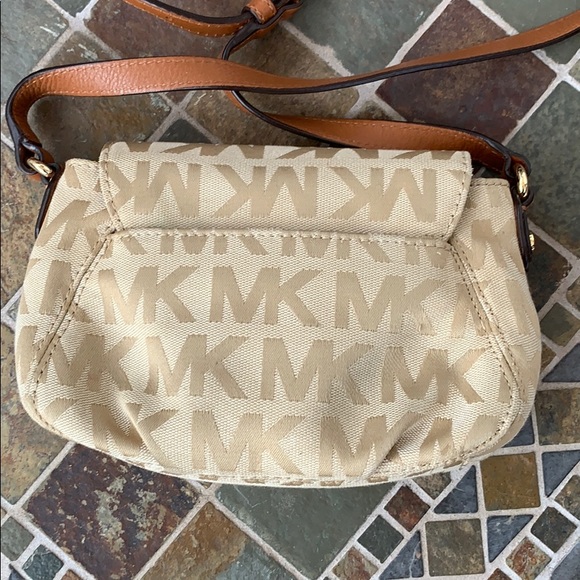 SOLD🚫 - Picture 3 of 5